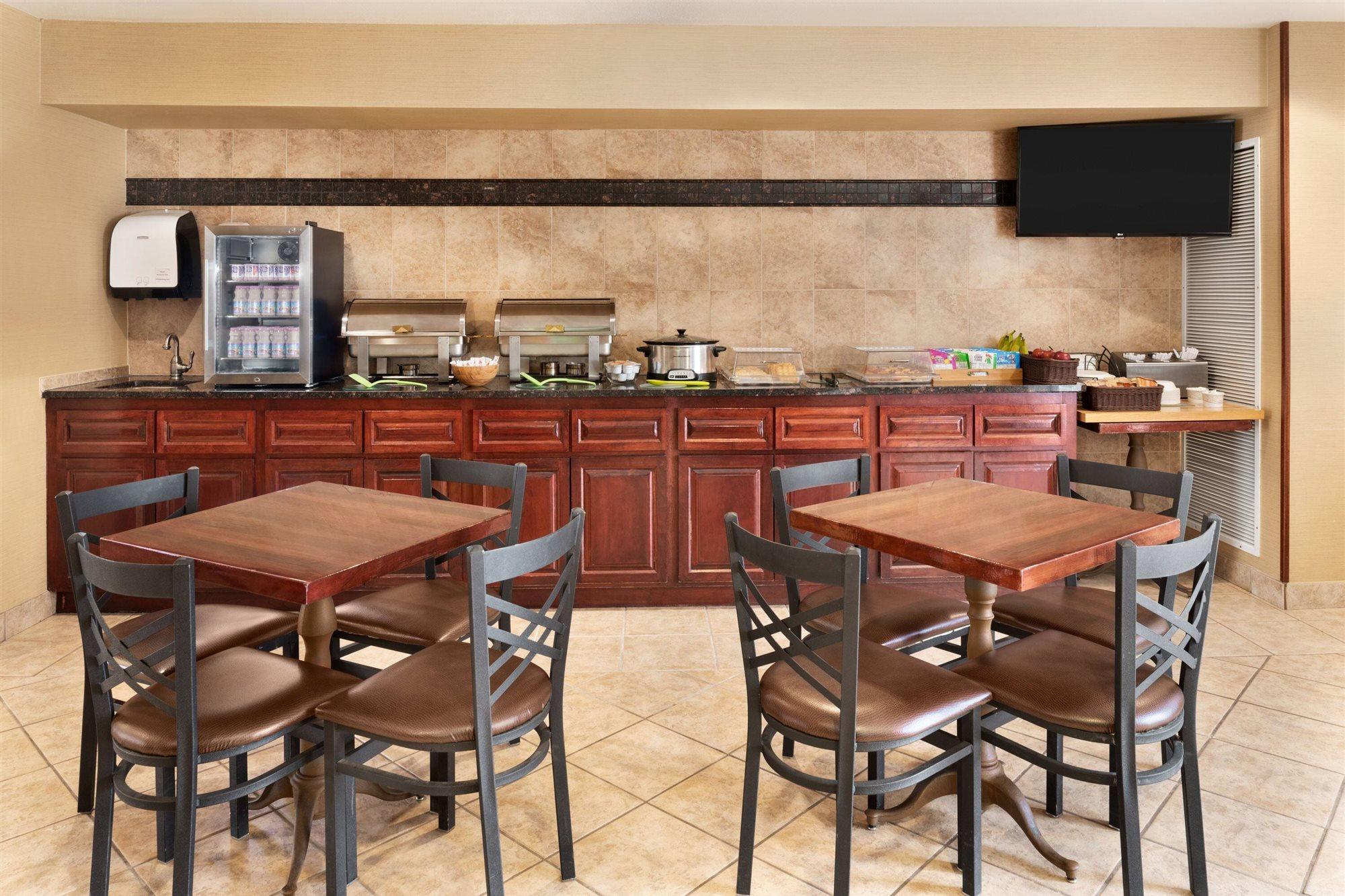 Hawthorn Extended Stay By Wyndham Milwaukee Airport Oak Creek Bagian luar foto